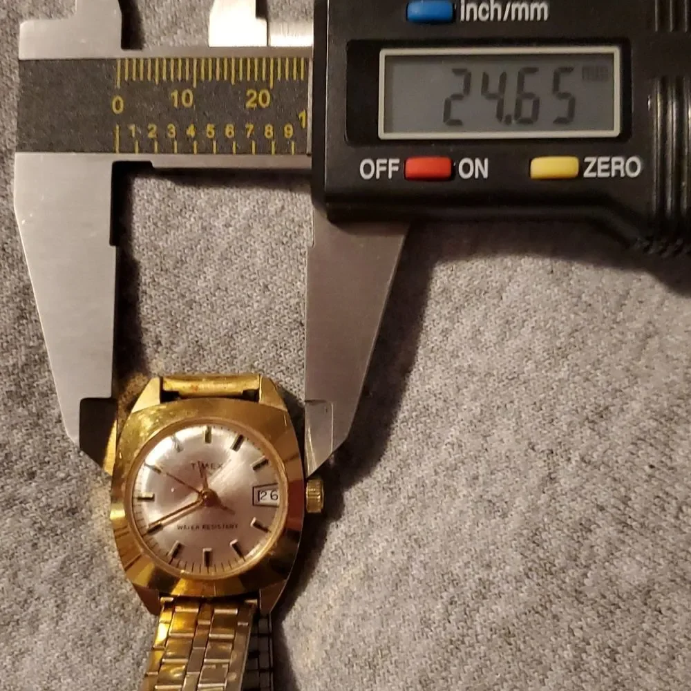 Lot of 3 Antique Wind Up Watches Timex Date & Supreme Bangle Watch‎ Silver Gold